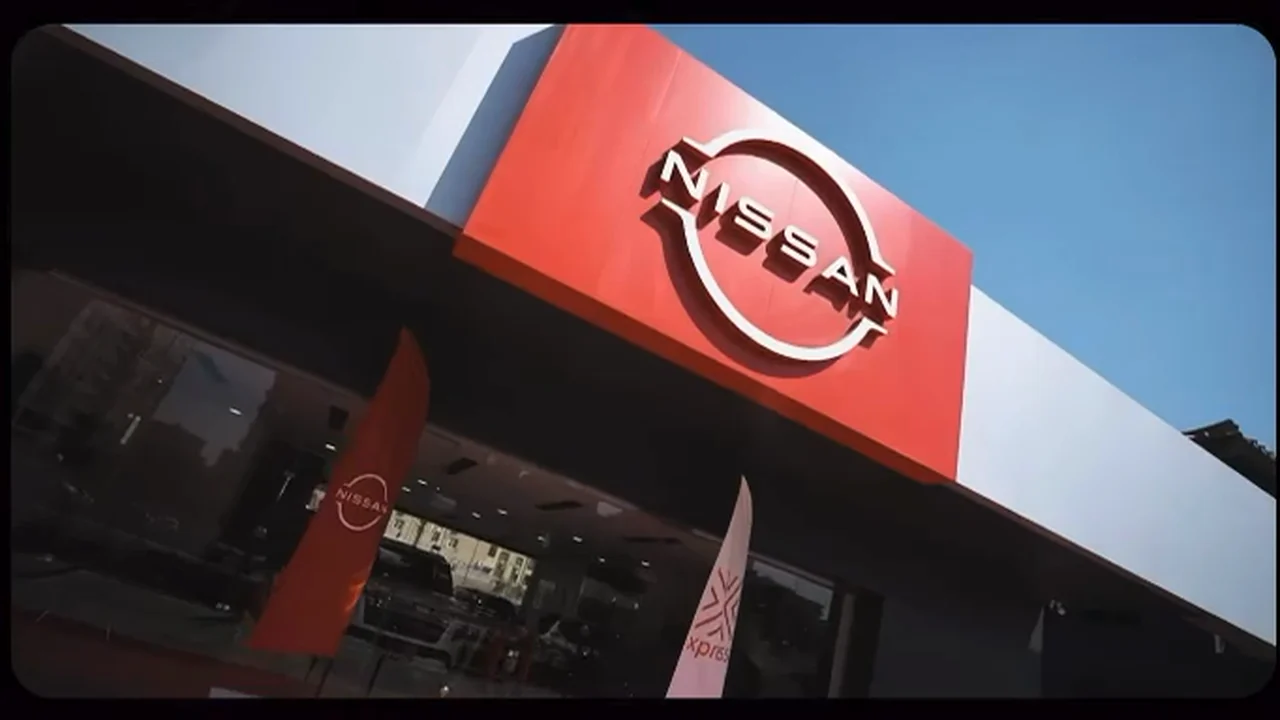 Nissan Xpress opening